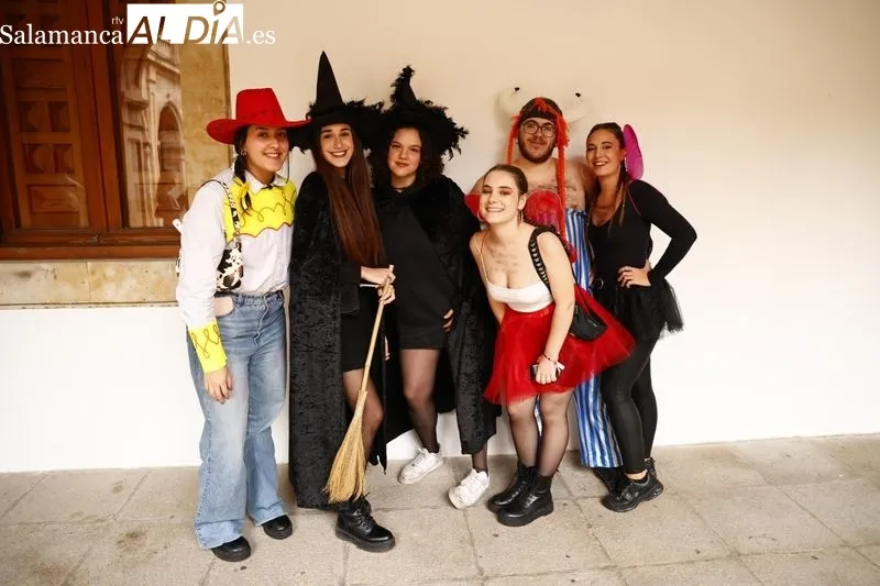 Fiestas de la Facultad de Educación de la Universidad de Salamanca en el Palacio Solís. Foto de David Sañudo