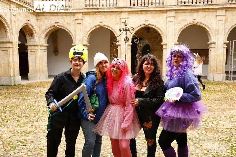 Fiestas de la Facultad de Educación de la Universidad de Salamanca en el Palacio Solís. Foto de David Sañudo