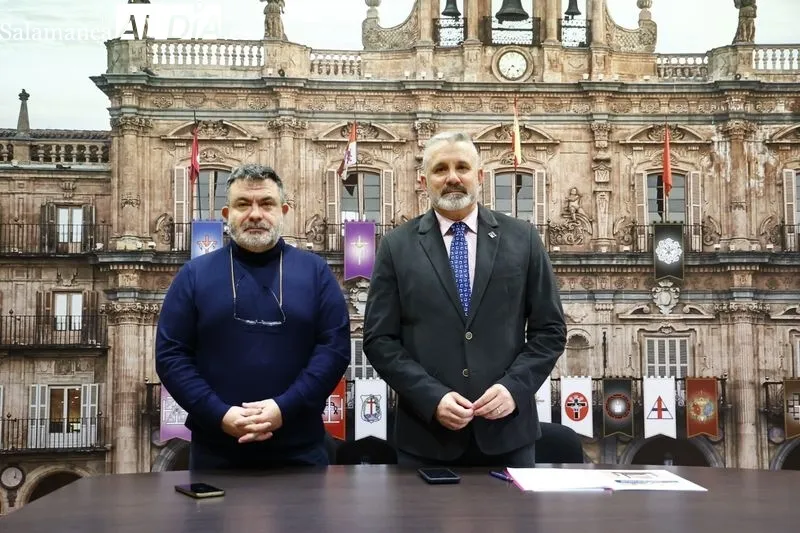 Rueda de prensa en la Casa de la Iglesia a cargo del presidente de la Junta de la Semana Santa de Salamanca, Francisco Hernández Mateo. Foto de David Sañudo