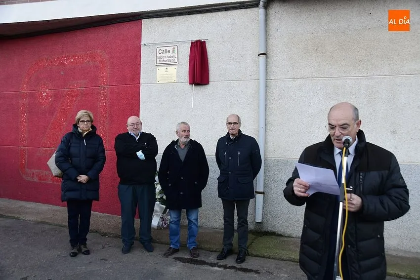 Foto 11 - La Fuente de San Esteban dedica una calle a la m&eacute;dica de la localidad v&iacute;ctima del coronavirus