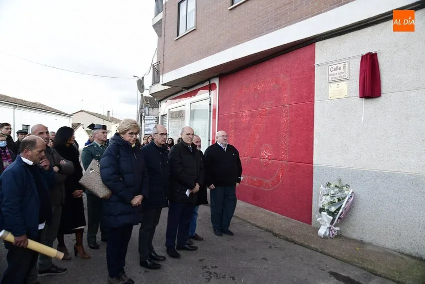 Foto 9 - La Fuente de San Esteban dedica una calle a la m&eacute;dica de la localidad v&iacute;ctima del coronavirus