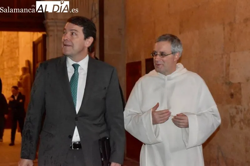 El presidente de la Junta de Castilla y León inaugura el ciclo de conferencias en el Convento de San Esteban. Fotos: Vanesa Martins