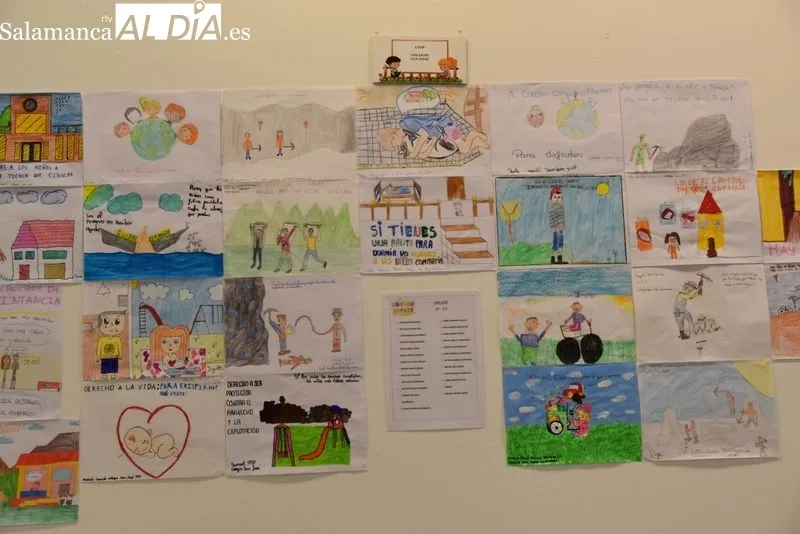 Exposición del concurso de dibujos en el Centro Municipal Integrado Julián Sánchez ‘El Charro’. Fotos: Vanesa Martíns