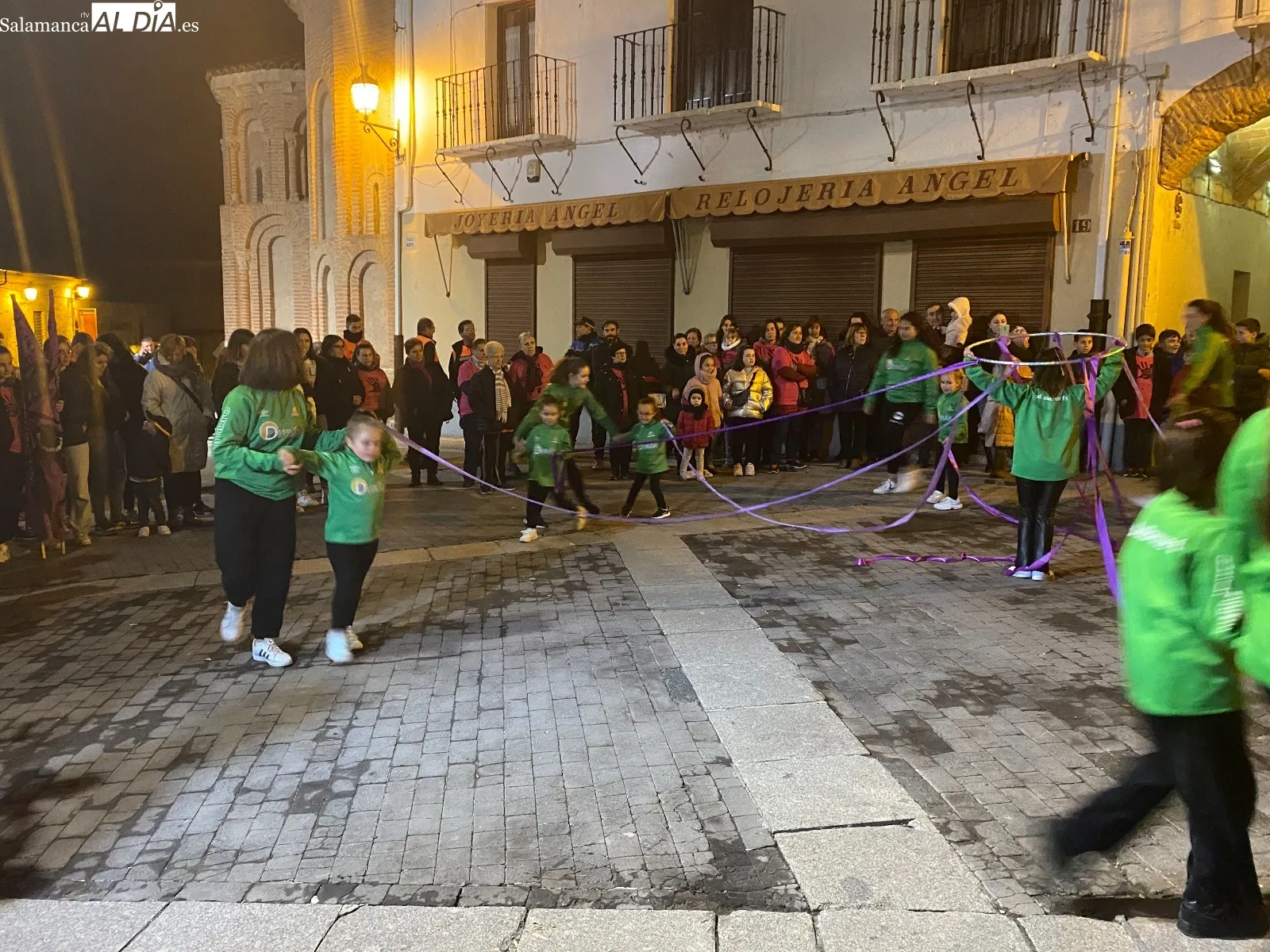 Foto 6 - Los albenses se unen en una marcha contra la Violencia de G&eacute;nero