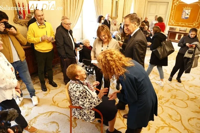 Homenajea a personas centenarias realizado en el Ayuntamiento de Salamanca. Foto de David Sañudo