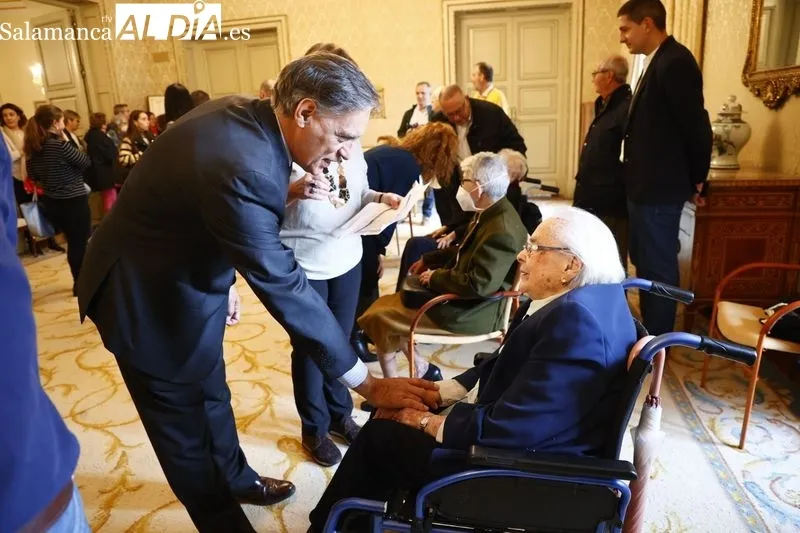 Homenajea a personas centenarias realizado en el Ayuntamiento de Salamanca. Foto de David Sañudo