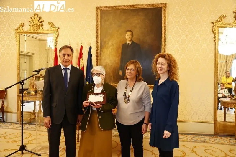 Homenajea a personas centenarias realizado en el Ayuntamiento de Salamanca. Foto de David Sañudo