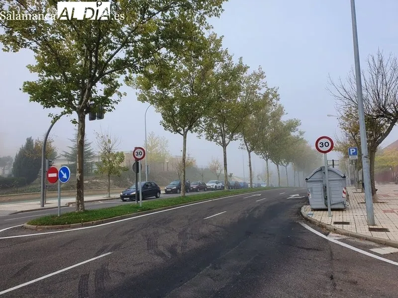 Calles del barrio de Garrido con niebla esta mañana. Foto C. C.
