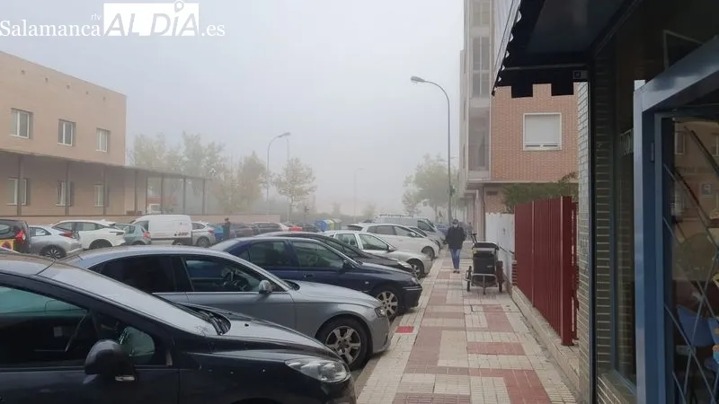 Calles del barrio de Garrido con niebla esta mañana. Foto C. C.
