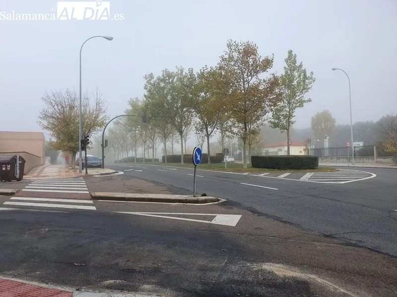 Calles del barrio de Garrido con niebla esta mañana. Foto C. C.
