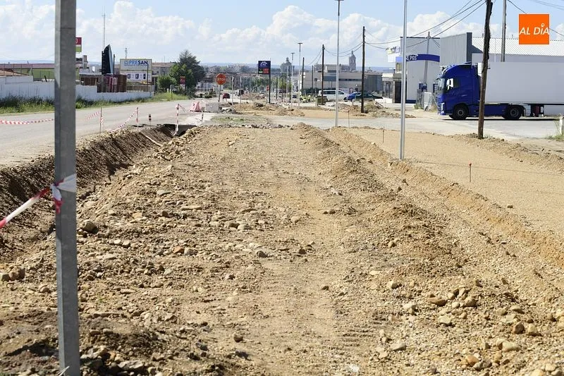 Foto 3 - Bautizado como &lsquo;Paseo de la Constituci&oacute;n&rsquo; el nuevo &lsquo;paseo industrial verde&rsquo;