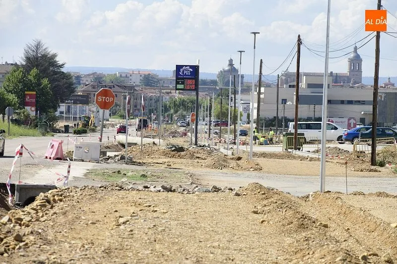 Foto 2 - Bautizado como &lsquo;Paseo de la Constituci&oacute;n&rsquo; el nuevo &lsquo;paseo industrial verde&rsquo;