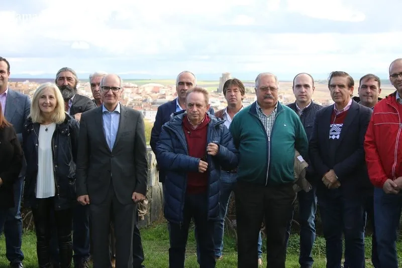 Foto 4 - Javier Iglesias destaca &ldquo;la empat&iacute;a de la Diputaci&oacute;n con los habitantes de la Salamanca rural&rdquo;