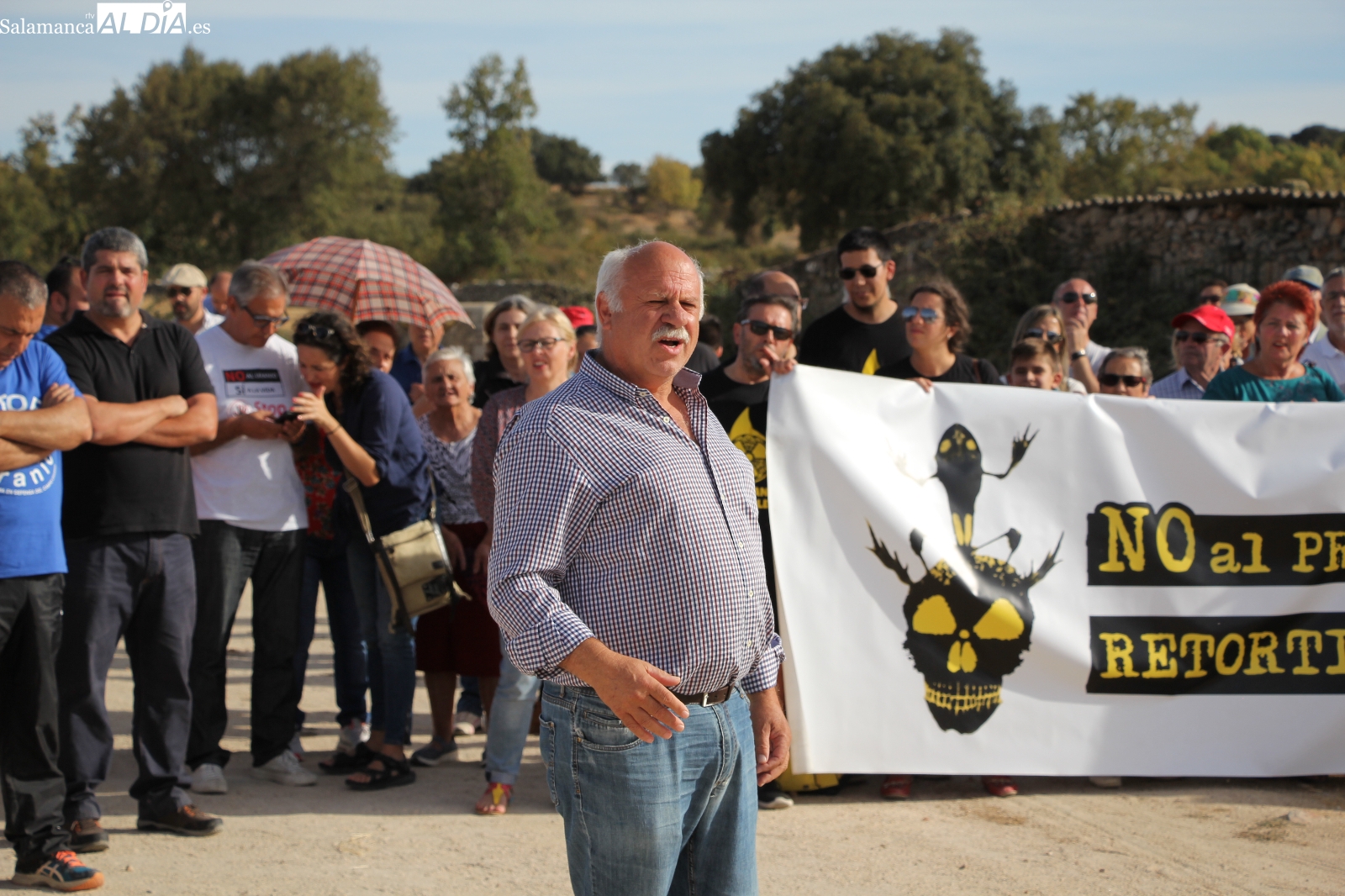 Bautista en una manifestación en Villavieja de Yeltes contra la mina de uranio que promueve Berkeley / CORRAL 