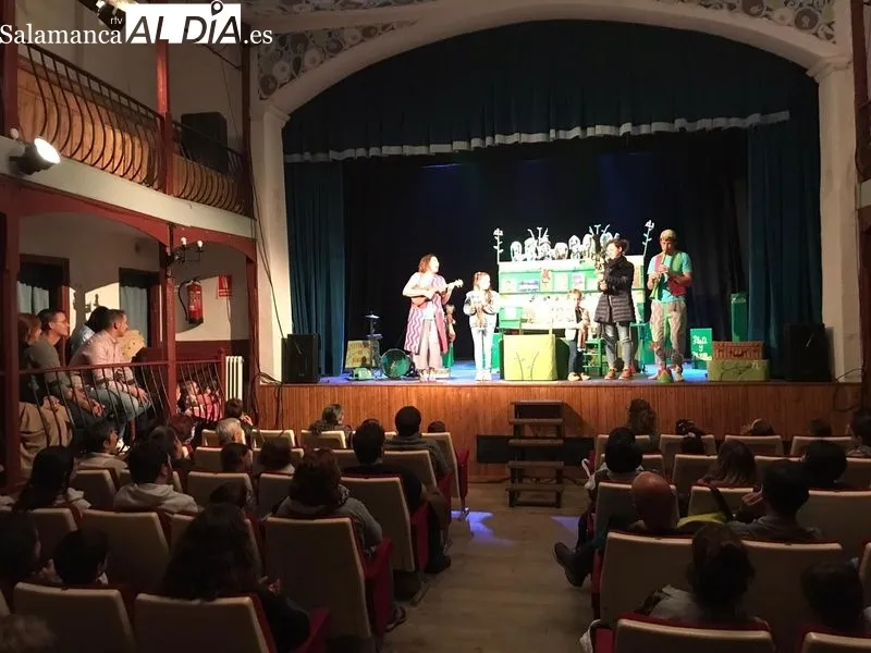 Segundo Festival Familiar Provincia a Escena en el Teatro León Felipe de Sequeros