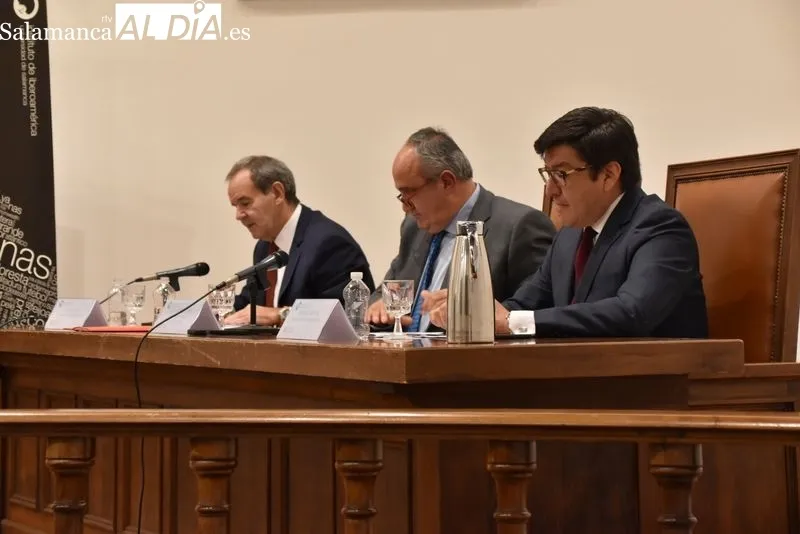 Acto en el Aula Salinas con motivo del trigésimo aniversario de la creación del Instituto de Iberoamérica de la Universidad de Salamanca (USAL)