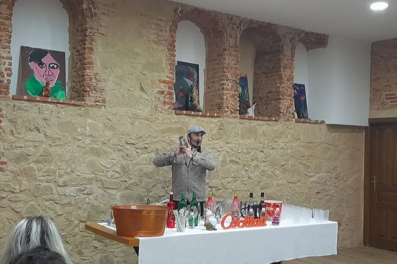 Teo Marcos ofrece un Taller de cocteles en Matilla de los Caños