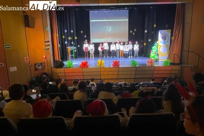 El Teatro del CDS acogía el festival navideño del Colegio Severiano Montero