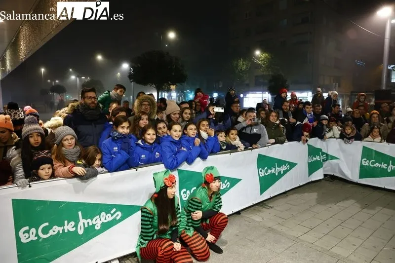 Galería de imágenes del encendido en El Corte Inglés / Fotos: Carlos Cuervo