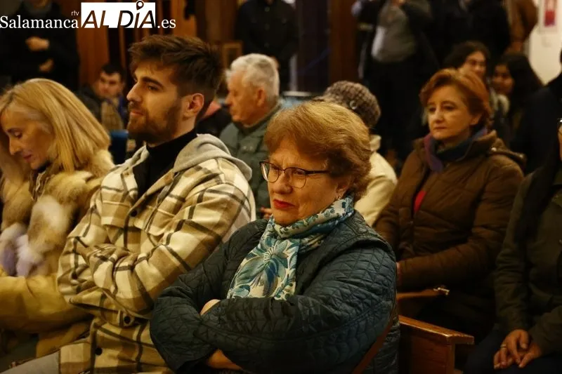 Foto 8 - La asociaci&oacute;n Belenista Virgen de la Pe&ntilde;a de Francia se re&uacute;ne en la capilla de la Ilustre Cofrad&iacute;a de la Vera Cruz