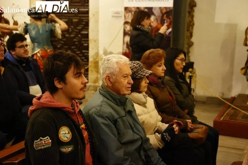 Foto 11 - La asociaci&oacute;n Belenista Virgen de la Pe&ntilde;a de Francia se re&uacute;ne en la capilla de la Ilustre Cofrad&iacute;a de la Vera Cruz