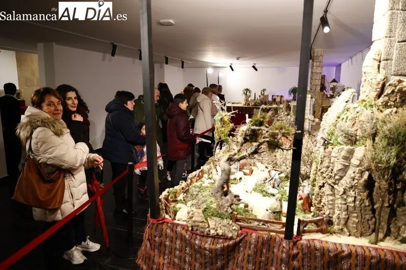 El centro de Salamanca, esta tarde fría y lluviosa de domingo. Fotos: David Sañudo