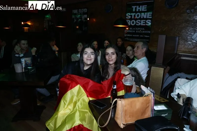 Galería de imágenes de los salmantinos viendo el Marruecos - España del Mundial / Fotos: David Sañudo