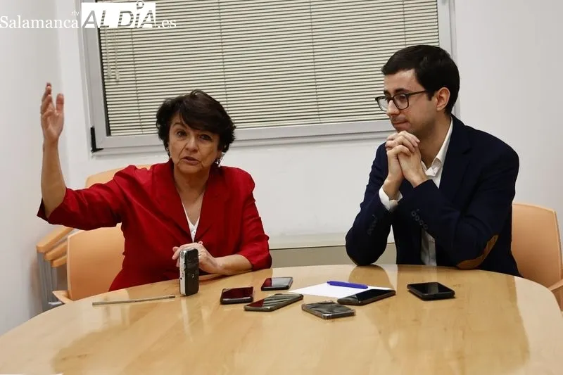 Debate de los candidatos a las primarias del PSOE para aspirar a la Alcaldía de Salamanca, Soledad Murillo y José Luis Mateos. Fotos: David Sañudo