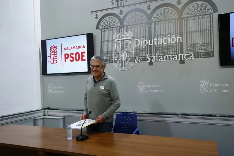 Foto 5 - El PSOE insiste en la dimisi&oacute;n de Javier Iglesias como presidente de la Diputaci&oacute;n tras "una situaci&oacute;n tan burla, tan lamentable y tan grotesca"