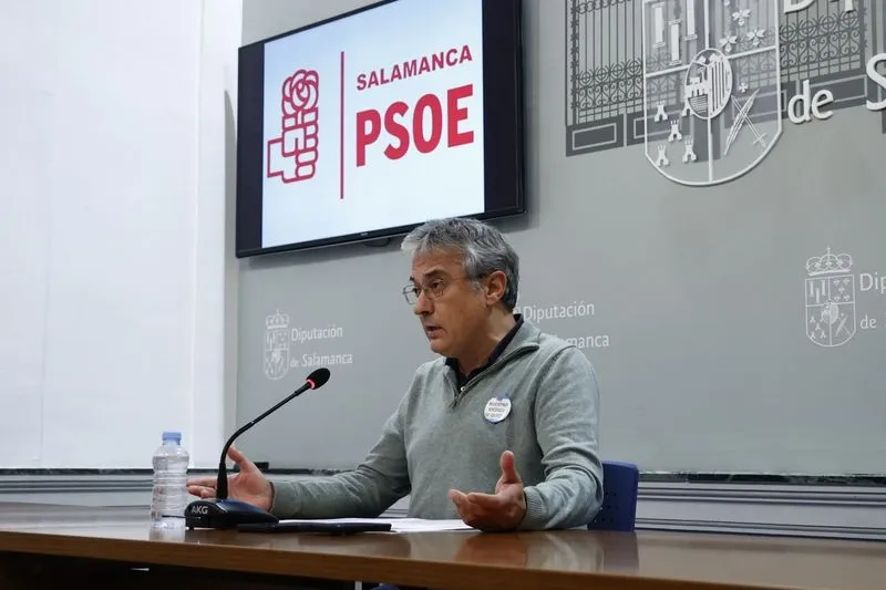 Foto 3 - El PSOE insiste en la dimisi&oacute;n de Javier Iglesias como presidente de la Diputaci&oacute;n tras "una situaci&oacute;n tan burla, tan lamentable y tan grotesca"