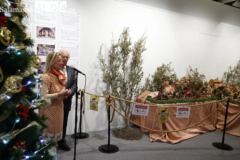 Inauguración de la exposición 'Nacimiento. Tradición belenística española (Murcia – Serrano)'en el Casino de Salamanca. Fotos: David Sañudo