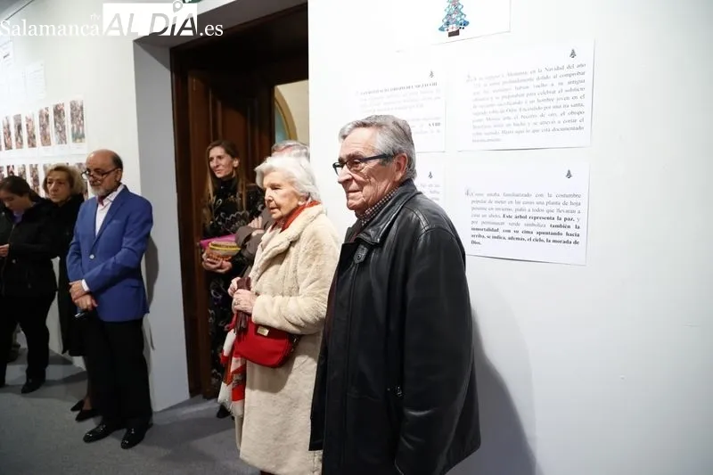 Inauguración de la exposición 'Nacimiento. Tradición belenística española (Murcia – Serrano)'en el Casino de Salamanca. Fotos: David Sañudo