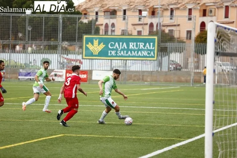 Galería de imágenes del Navega - Sporting Carbajosa / Fotos: David Sañudo