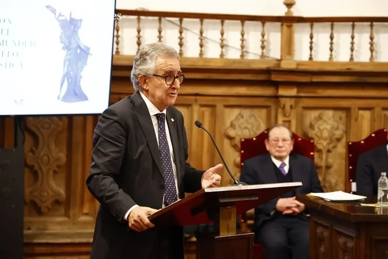 Acto de proclamación de la obra ganadora de la XLII edición del Premio Mundial Fernando Rielo de Poesía Mística celebrado en el Aula Magna de la UPSA. Fotos: David Sañudo