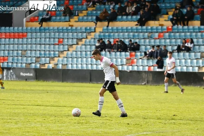 Galería de imágenes del derbi de Regional / Fotos: David Sañudo