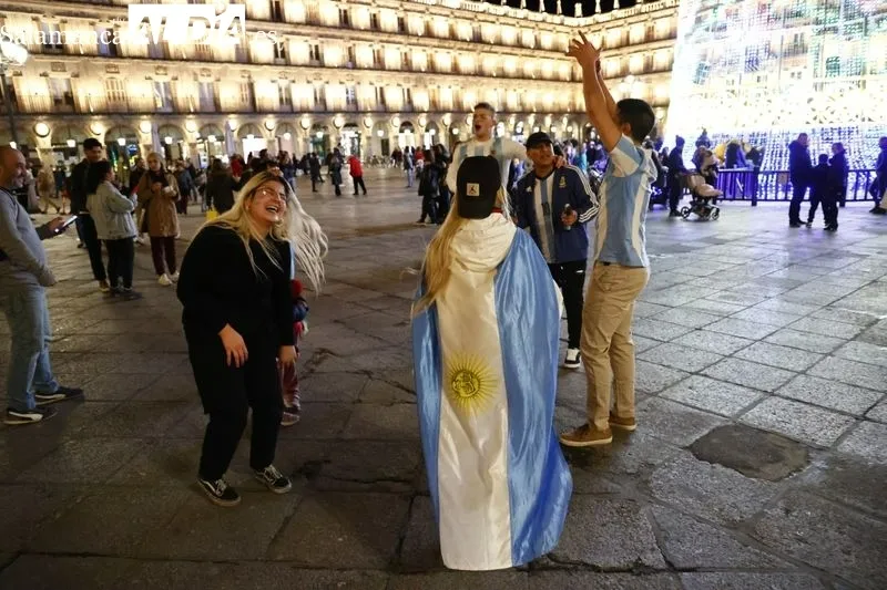 Galería de imágenes de los argentinos celebrando el Mundial en Salamanca / Fotos: David Sañudo