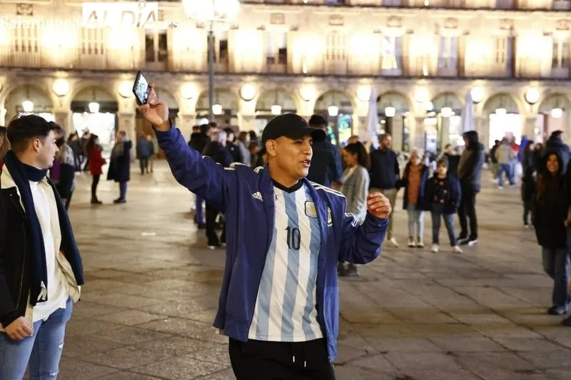 Galería de imágenes de los argentinos celebrando el Mundial en Salamanca / Fotos: David Sañudo