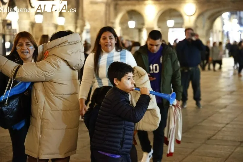 Galería de imágenes de los argentinos celebrando el Mundial en Salamanca / Fotos: David Sañudo