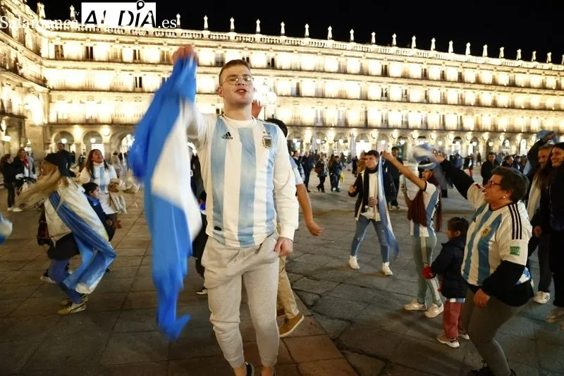 Galería de imágenes de los argentinos celebrando el Mundial en Salamanca / Fotos: David Sañudo