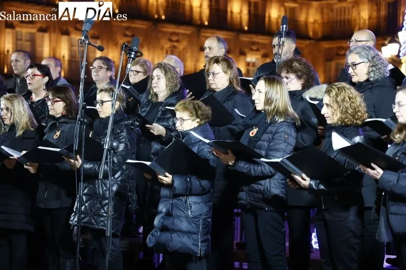  Concierto del Parentum Chorus en la Plaza Mayor. Fotos: David Sañudo
