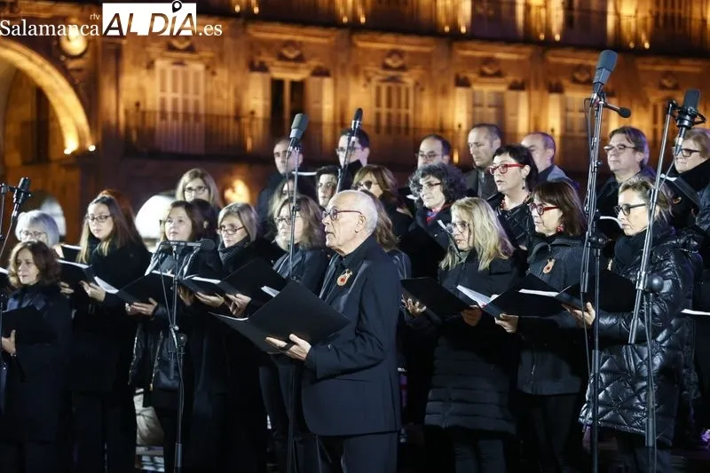  Concierto del Parentum Chorus en la Plaza Mayor. Fotos: David Sañudo