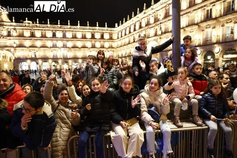 Foto 8 - Pap&aacute; Noel inunda de magia e ilusi&oacute;n las calles de Salamanca