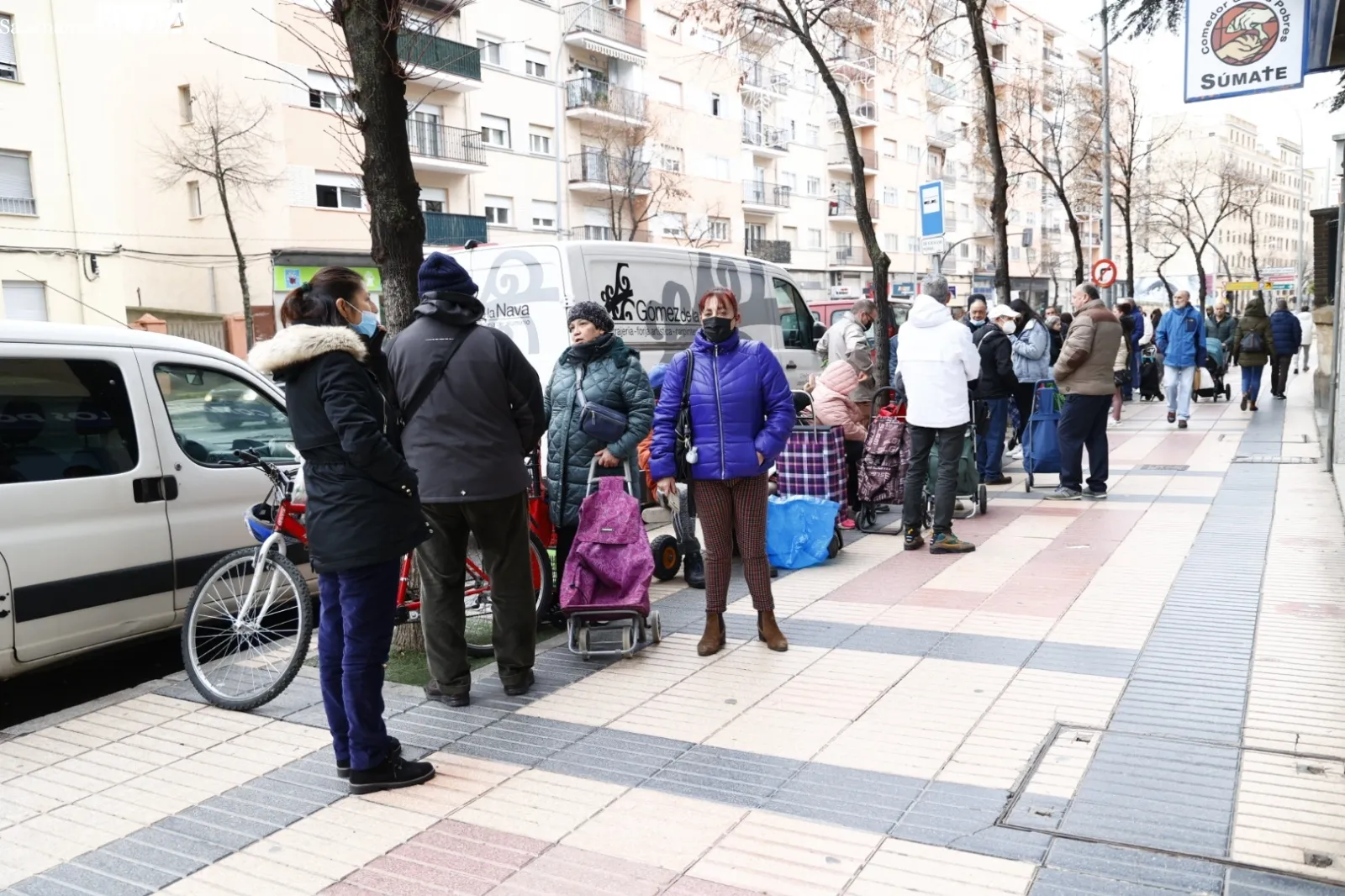 Reparto de menú navideño en el Comedor de los Pobres. Fotos David Sañudo