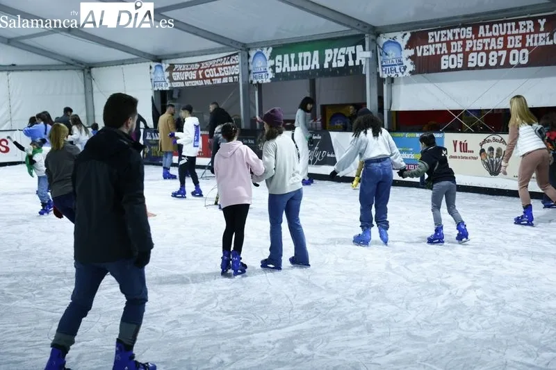 Pista de hielo de Salamanca. Fotos de David Sañudo