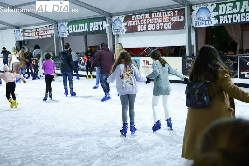 Pista de hielo de Salamanca. Fotos de David Sañudo