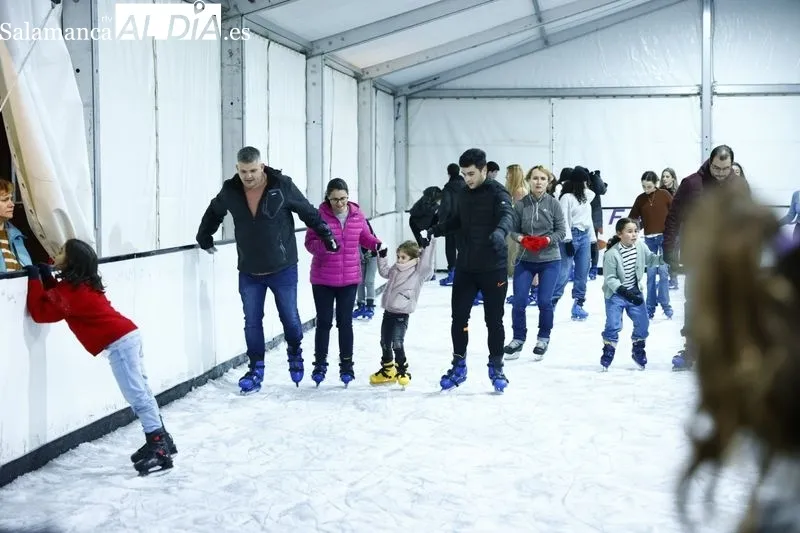 Pista de hielo de Salamanca. Fotos de David Sañudo