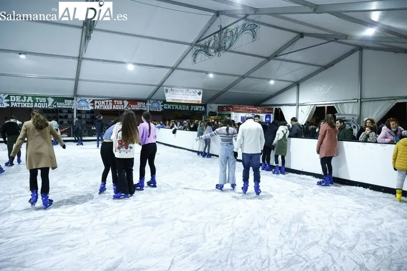 Pista de hielo de Salamanca. Fotos de David Sañudo