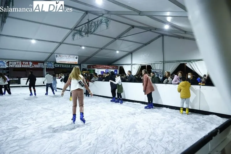 Pista de hielo de Salamanca. Fotos de David Sañudo