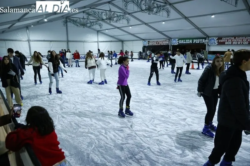 Pista de hielo de Salamanca. Fotos de David Sañudo