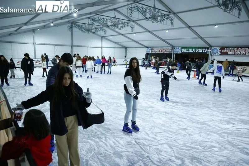 Pista de hielo de Salamanca. Fotos de David Sañudo